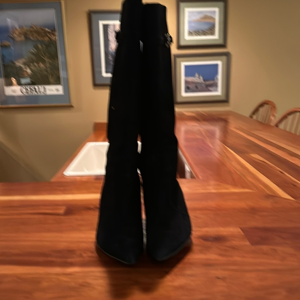 Black swede boots